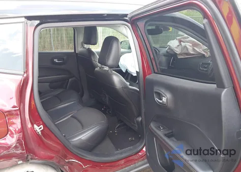 2020 Jeep Compass Limited 4X4 из США, поврежденный, VIN 3C4NJDCB2LT209156